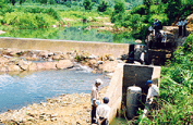 Máy bơm không nhiên liệu
